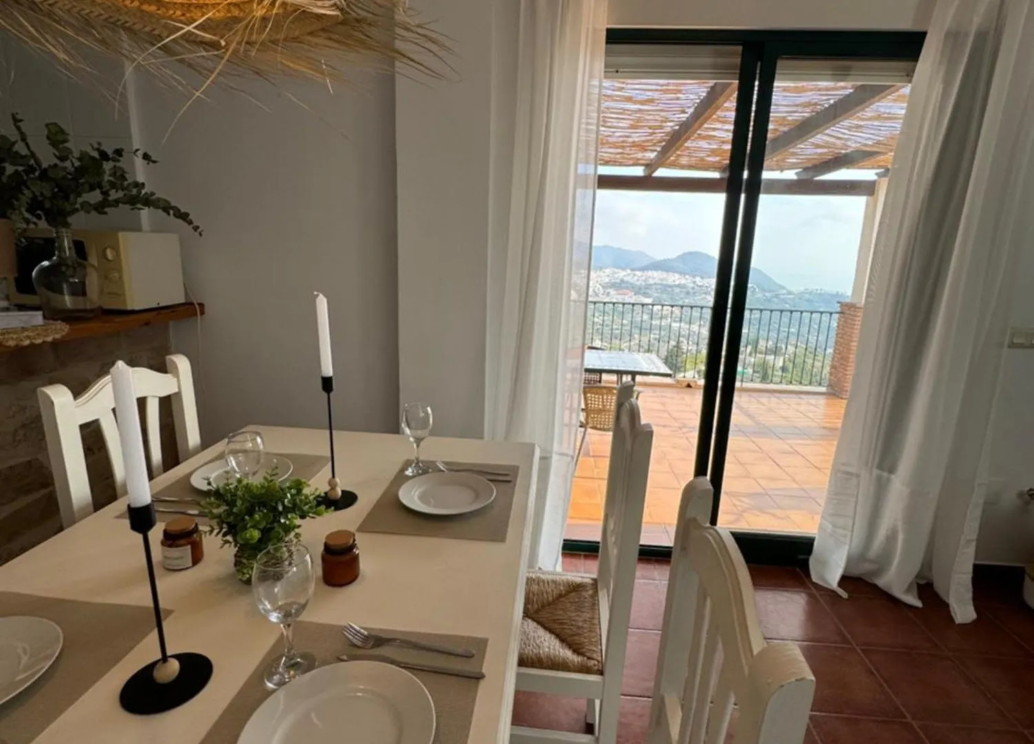 Villa En Frigiliana Con Piscina, Jacuzzi Y Espectaculares Vistas