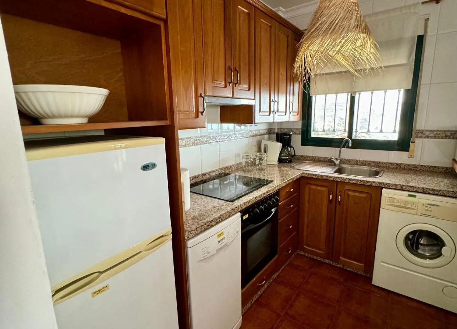 Villa En Frigiliana Con Piscina, Jacuzzi Y Espectaculares Vistas