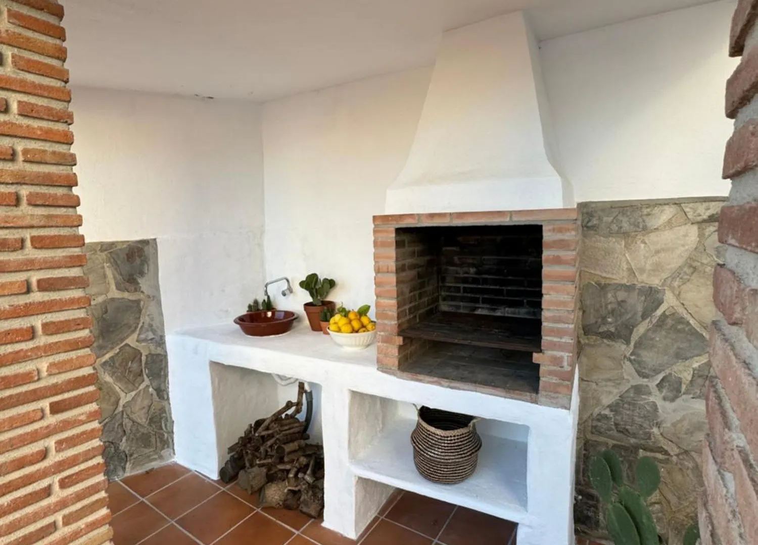 Villa En Frigiliana Con Piscina, Jacuzzi Y Espectaculares Vistas
