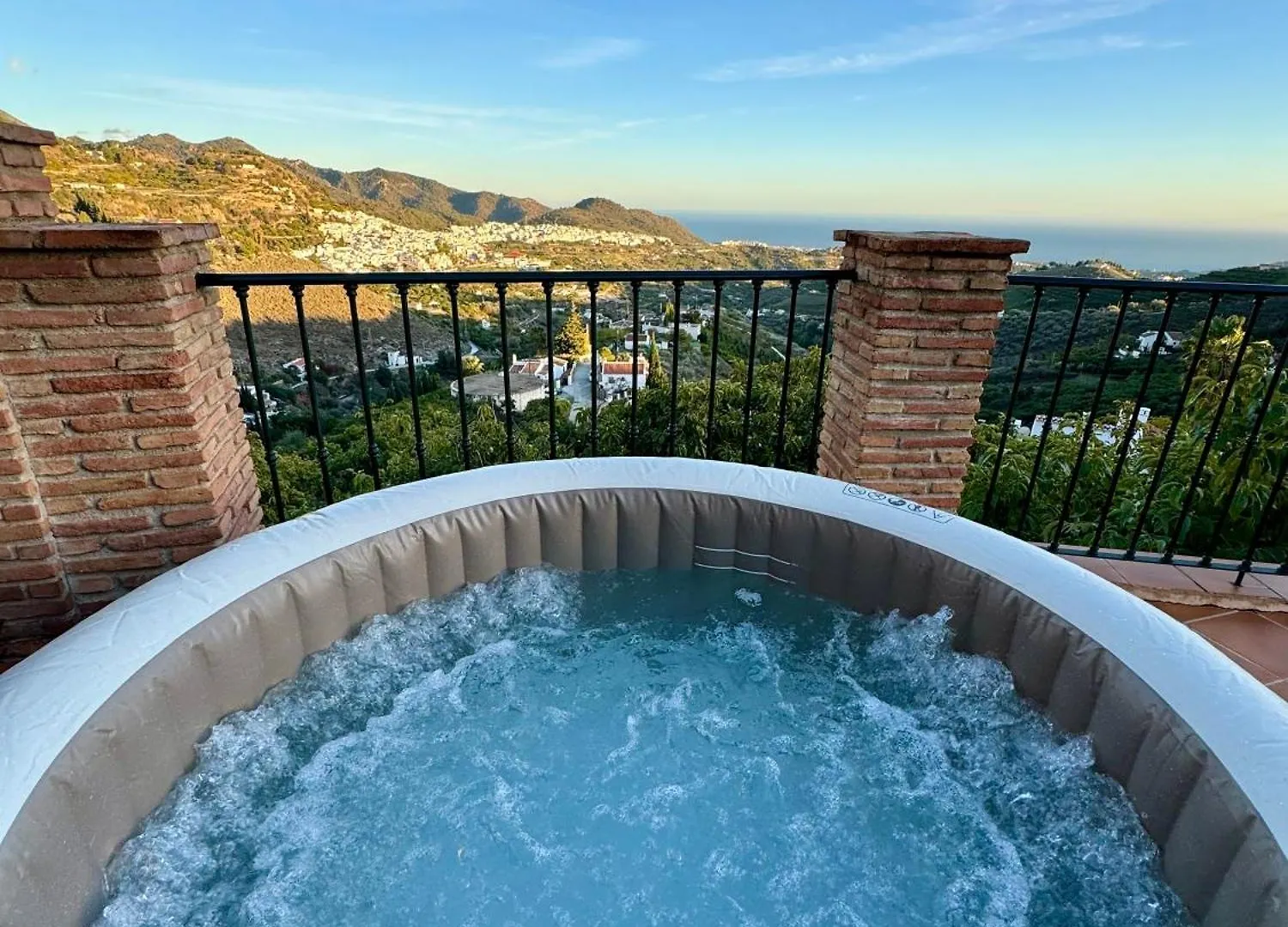 Villa En Frigiliana Con Piscina, Jacuzzi Y Espectaculares Vistas 0*,  Spain