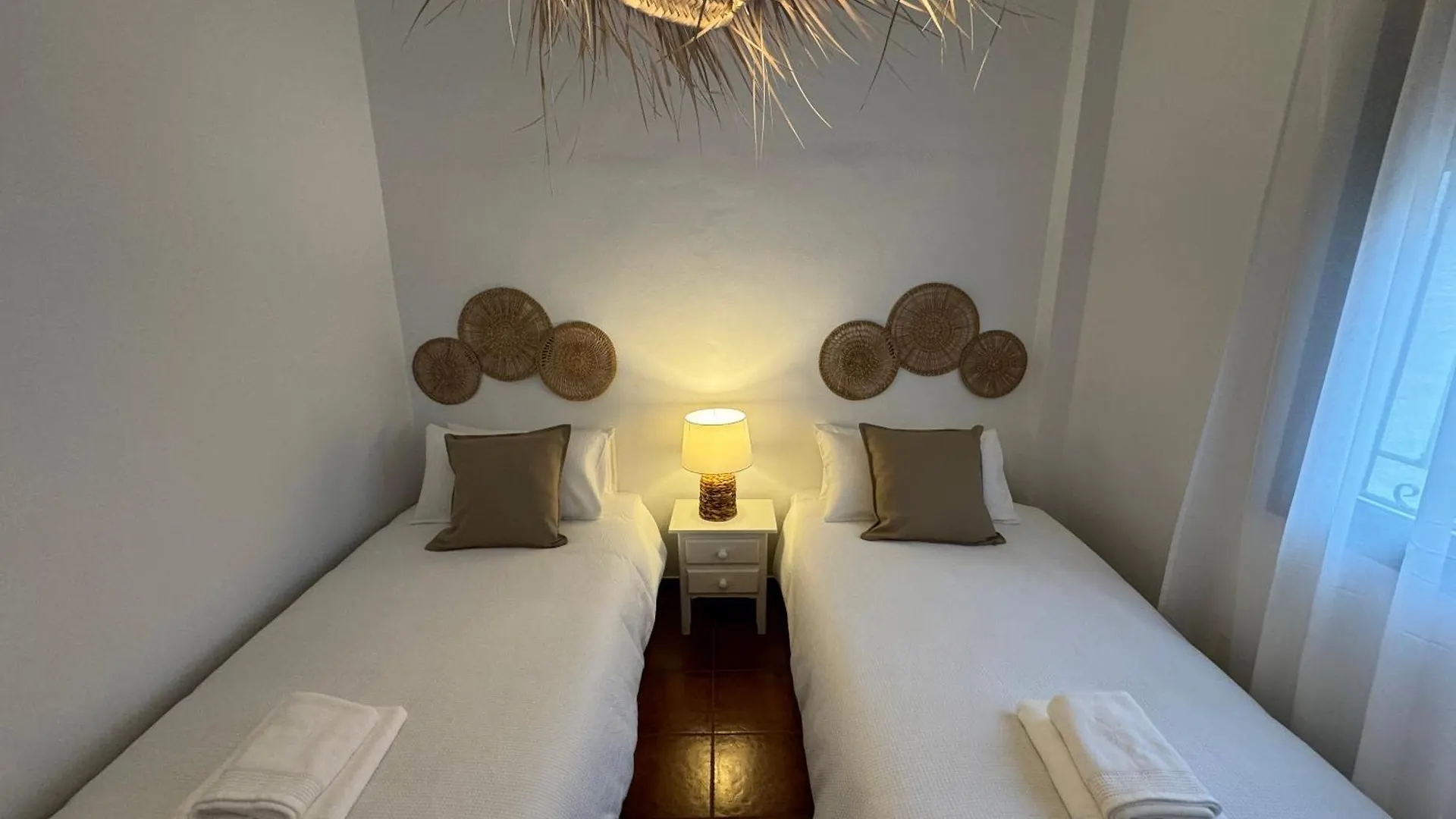 Villa En Frigiliana Con Piscina, Jacuzzi Y Espectaculares Vistas
